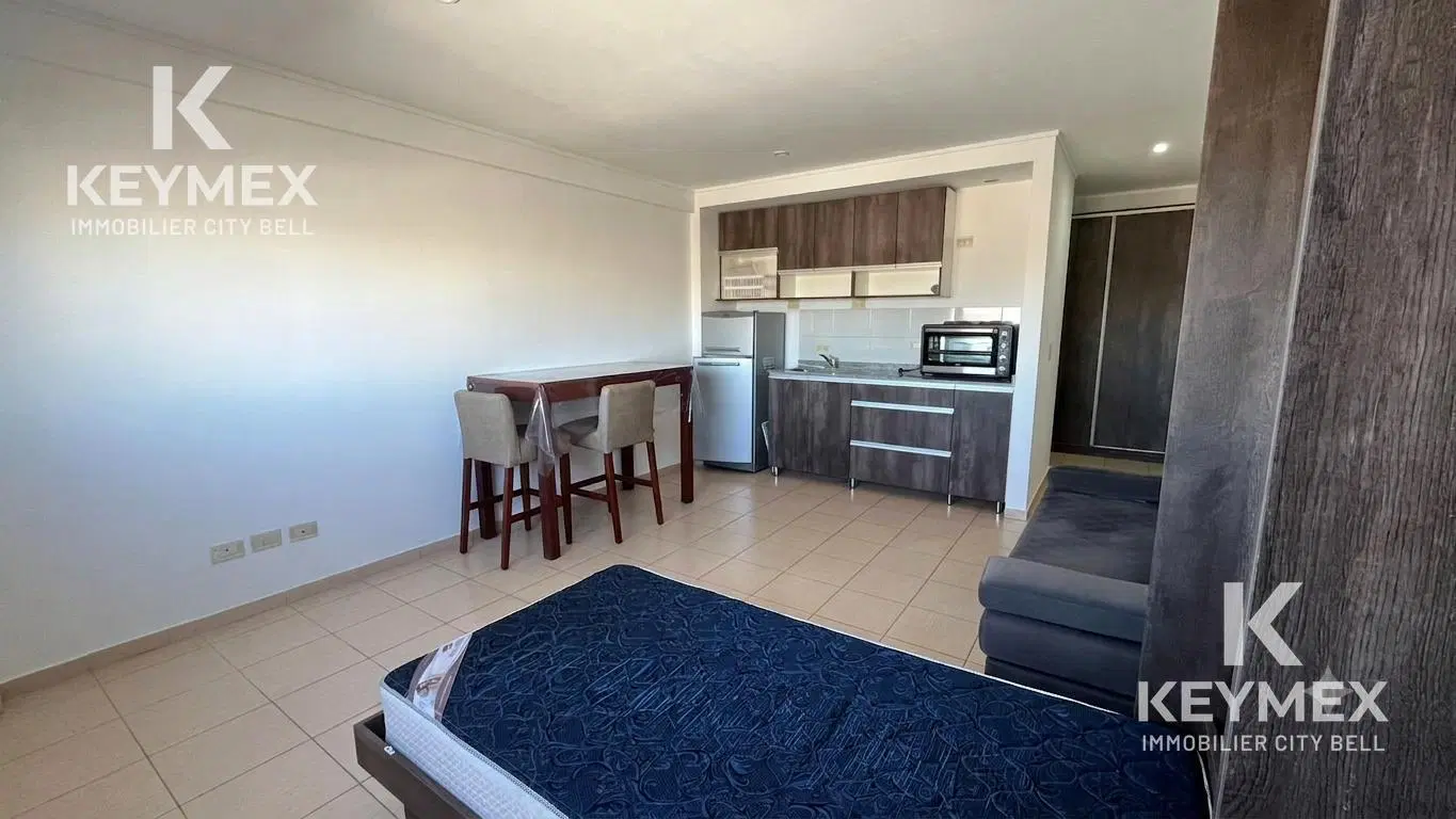 Monoambiente al frente en venta, La Plata 2