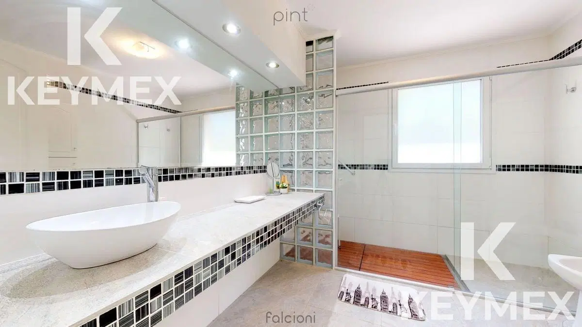 VENTA CASA DE 3 DORMITORIOS EN MIRALAGOS con pie de Golf 8