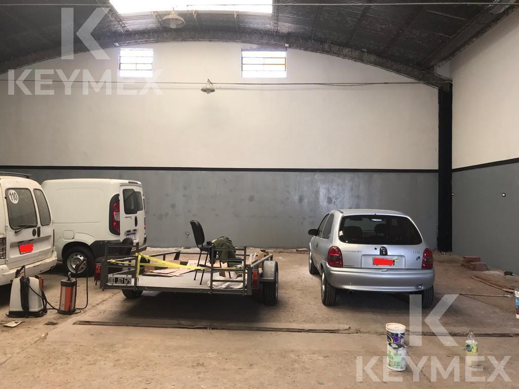 Foto de Galpón con 2 departamentos en Zona Hipódromo, La Plata, imagen 3