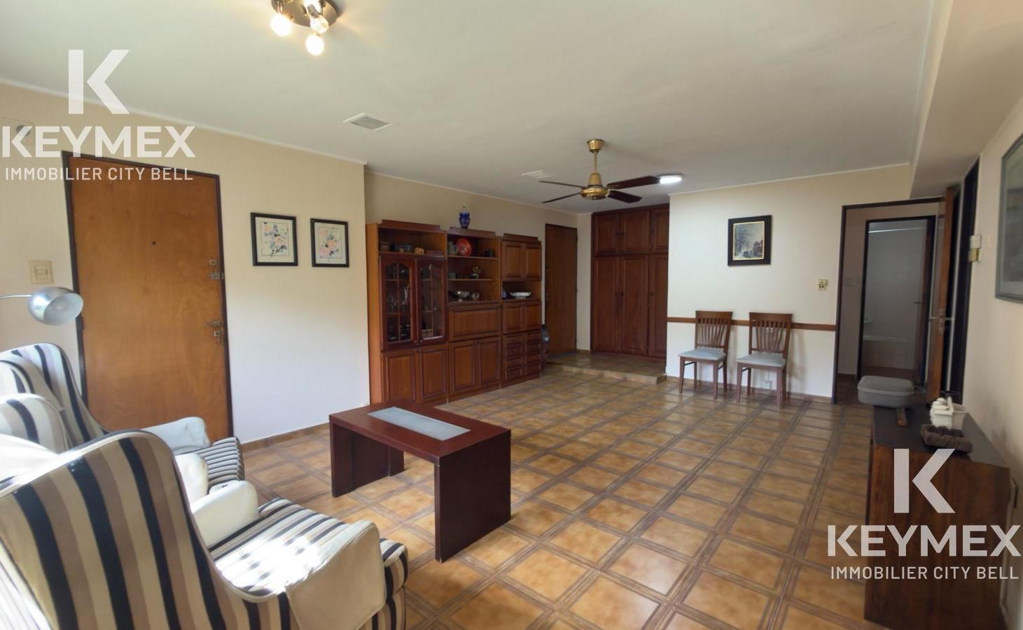 Foto de Departamento de 2 dormitorios con cochera y baulera en venta en La Plata, imagen 5