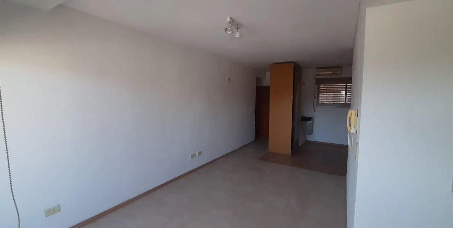 Cordoba 2553 3