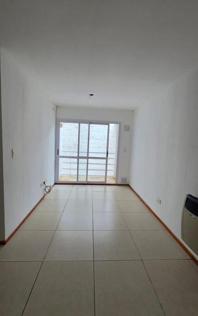 Foto de 3 de Febrero 500, imagen 3