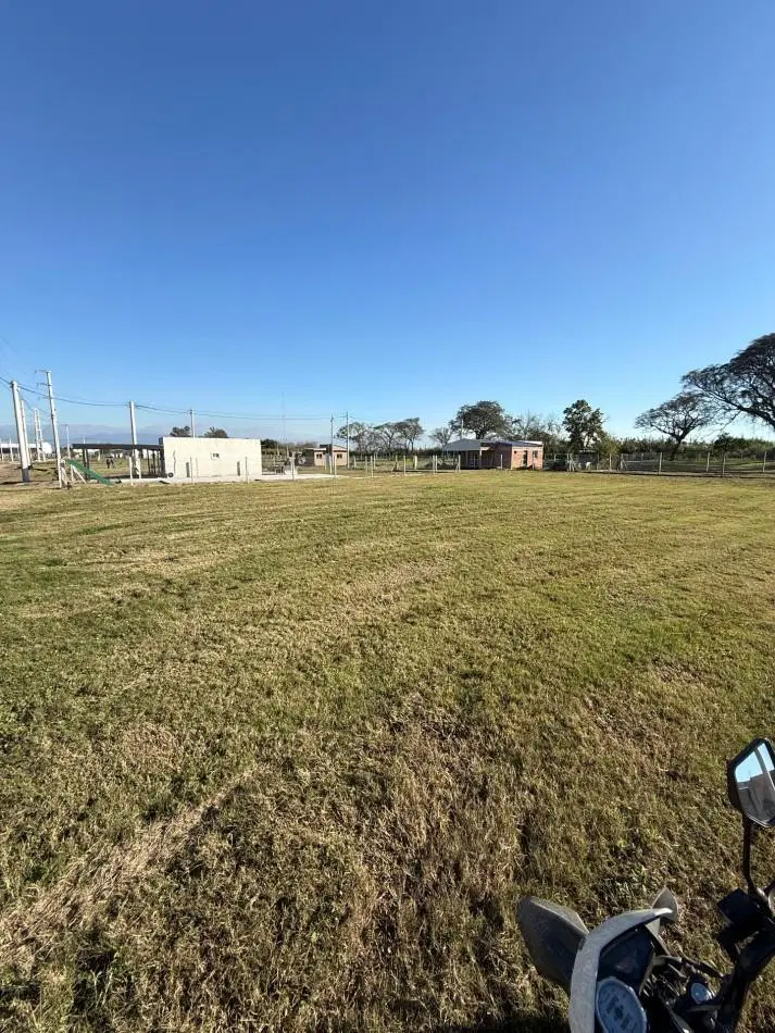 OPORTUNIDAD UNICA: Terreno de 300m² en Loma Alta - San Andres (Etapa 4) 5