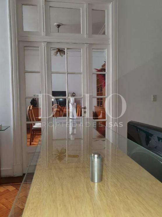 Hermoso Departamento Antiguo de 5 Ambientes Reciclado a Nuevo. Imperdible! 5