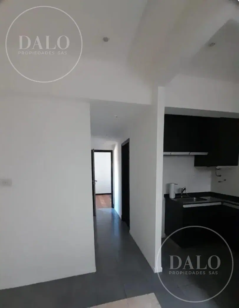 Venta Depto 2 Ambientes En Velez Sarfield 2
