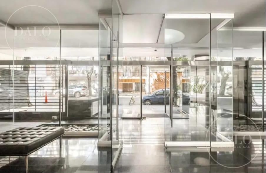 Amplio Monoabiente con Balcon en Belgrano apto profesional