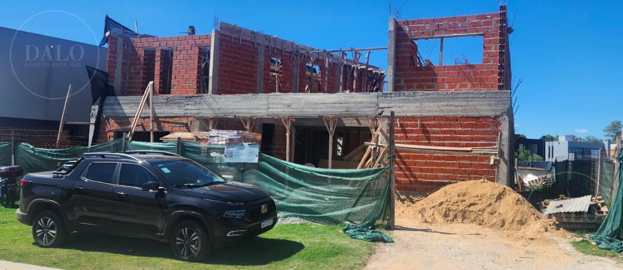 Cada en Venta al rio, Con Amarra, en Barrio Canal, Villanueva, Tigre