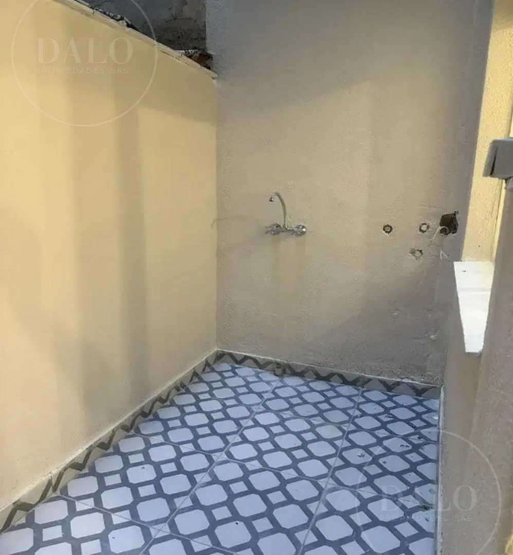 Departamento 4 Ambientes con Patio Super Luminoso, Impecable en Balvanera 3