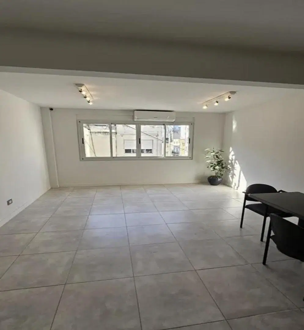 Hermoso Departamento Monoambiente Super Luminoso Reciclado a Nuevo 4