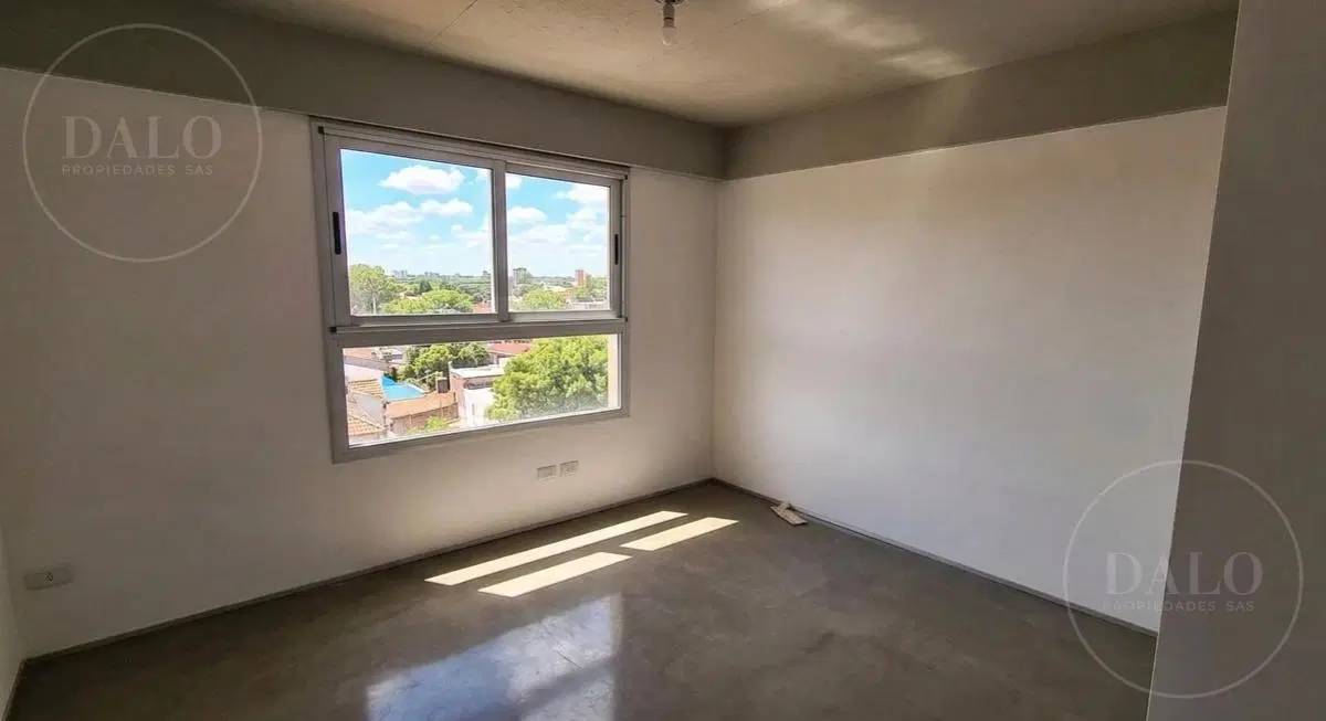 Venta Departamento 3 ambientes(COCH. TERRAZA PROPIA) en Florida 5