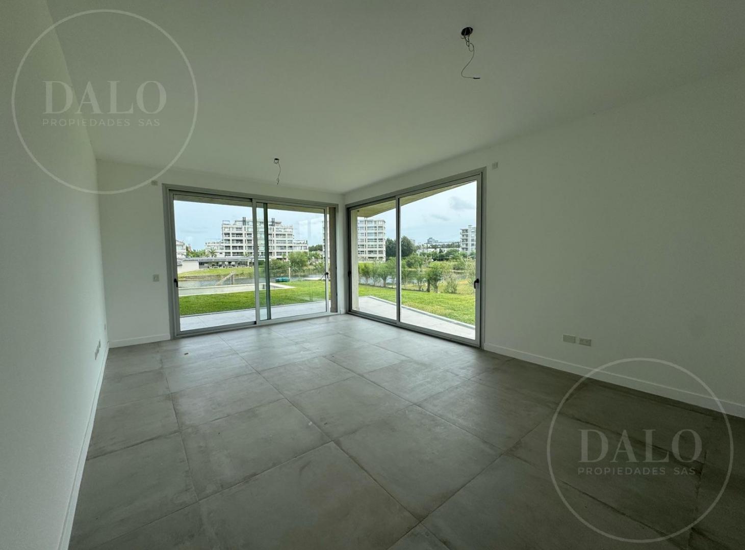 Departamento 3 Ambientes en Venta, Planta baja con Jardin y Pileta propia en Yoo5, Nordelta