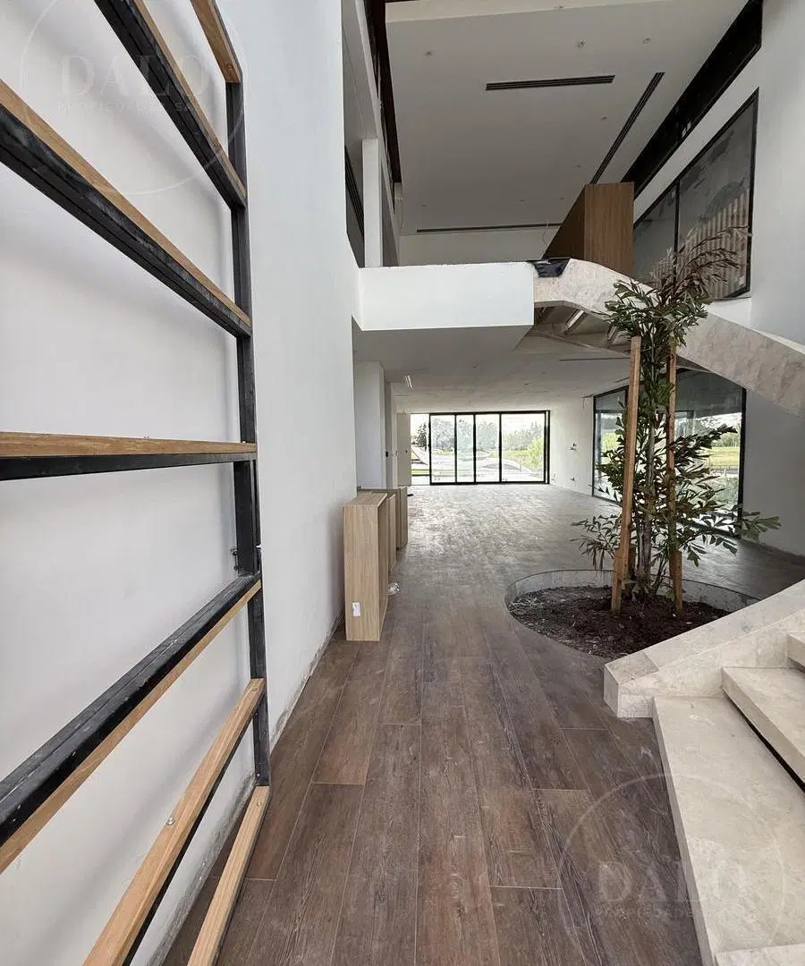 Moderna Casa 6 ambientes al lago en Venta en Barrio El Yacht, Nordelta 5