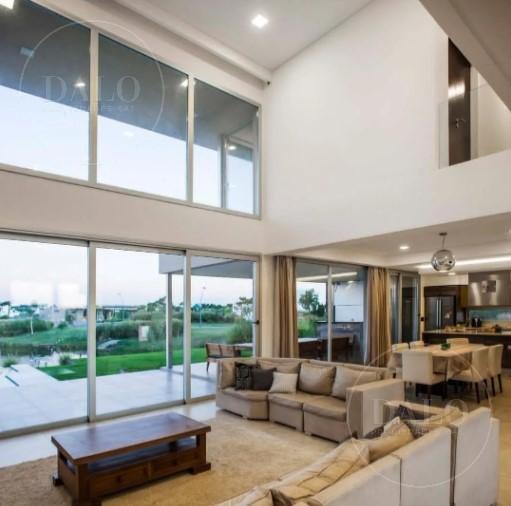 Casa 4 ambientes en Venta en Puertos, Muelles