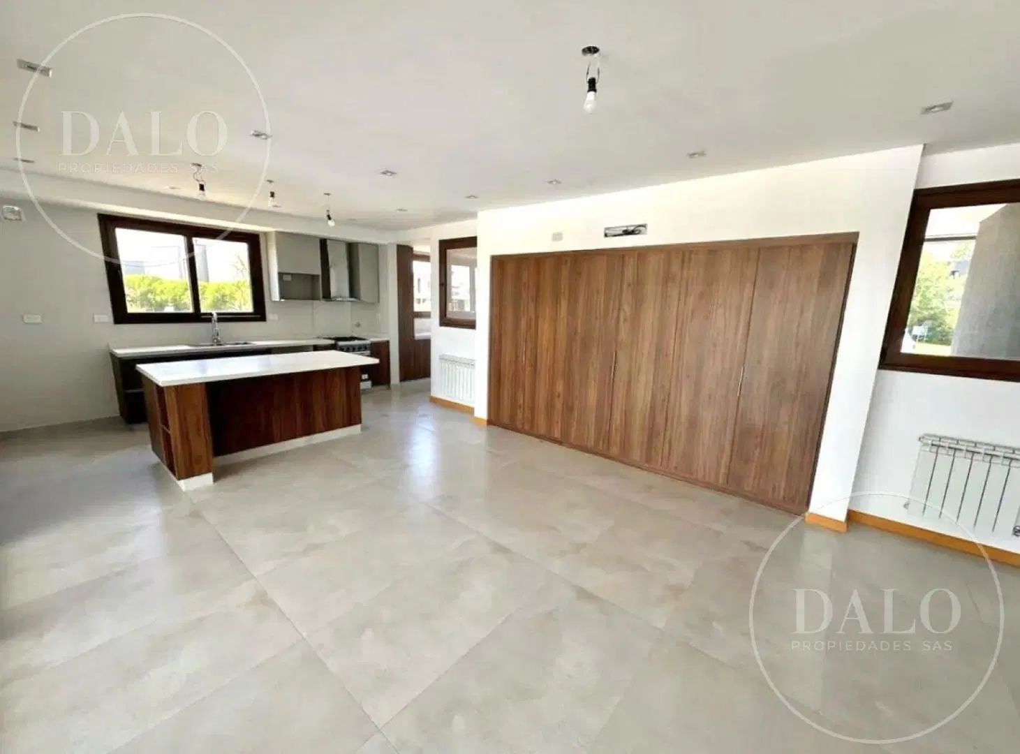 Excelente casa en Barrio Terralagos, Canning. 3