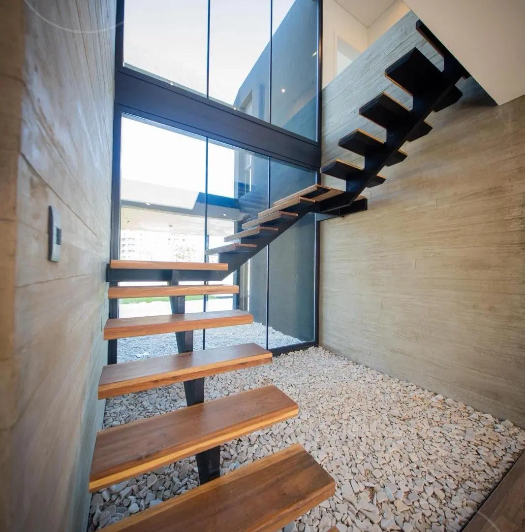 Casa en Venta 5 Ambientes de 300 metros en Barrio Los Puentes, Nordelta 5