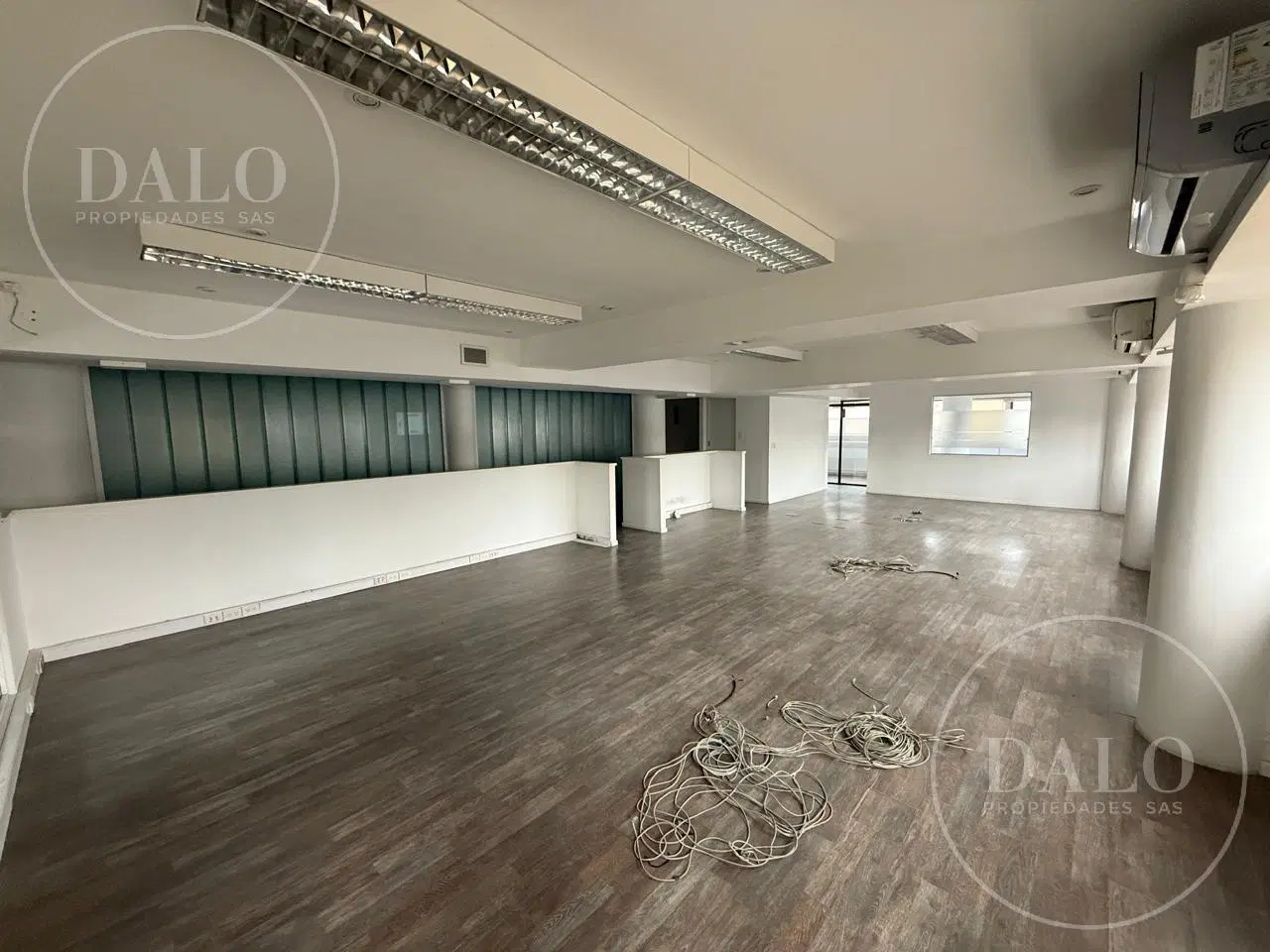 Oficina piso completo en alquiler Microcentro 4