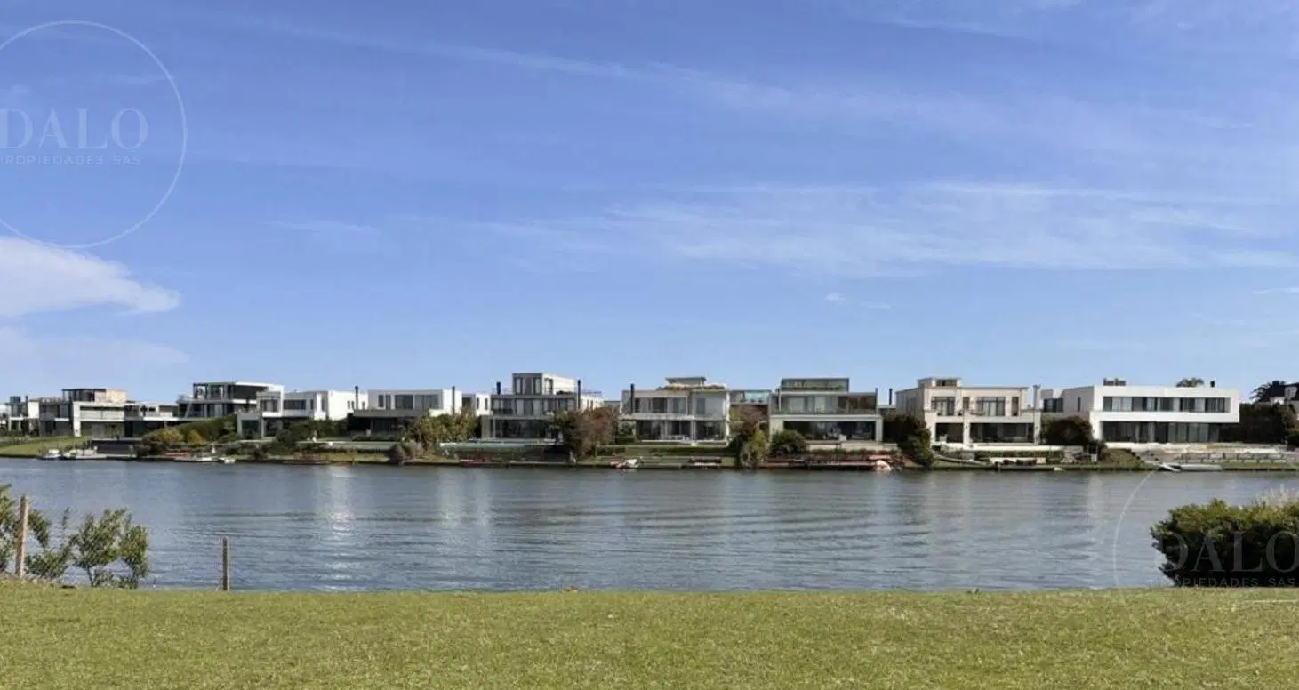 Casa en Virazon a estrenar al  lago Central de Nordelta  Domotica 2