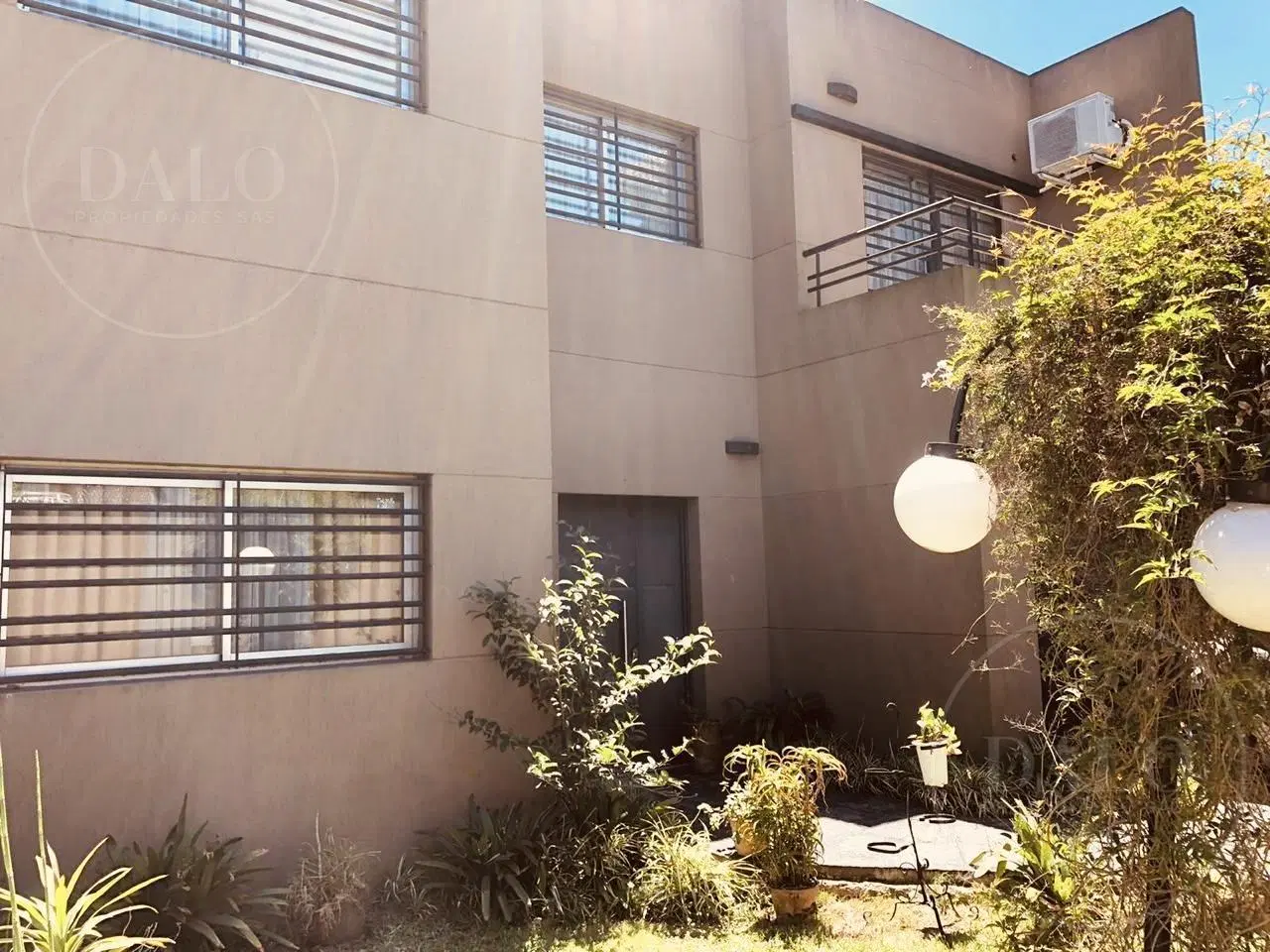 APTA CREDITO Casa en VENTA Y/O ALQUILER en Quilmes 2