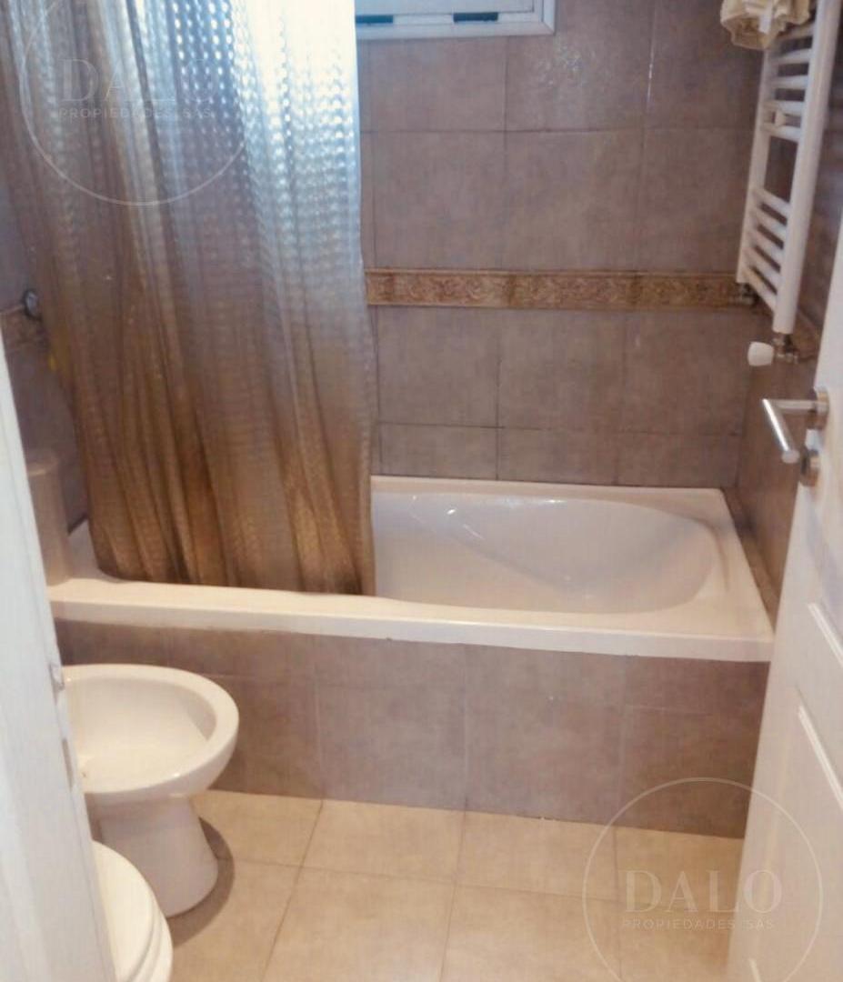Foto de APTA CREDITO Casa en VENTA Y/O ALQUILER en Quilmes, imagen 5