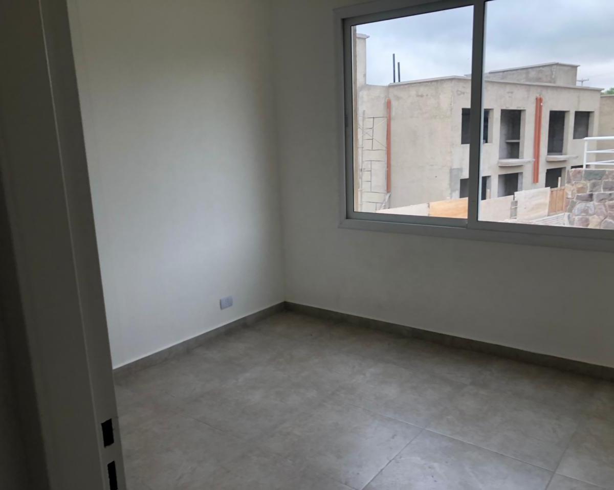 B° Dalvian Departamento de un Dormitorio Oportunidad. 3