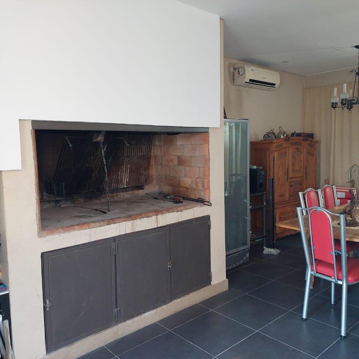 Foto de CL/INMOBILIARIA VENDE CASA MODERNA EN BARRIO DALVIAN, imagen 2