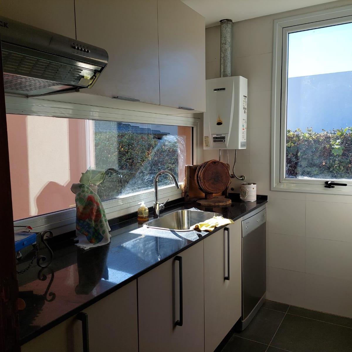 Cl/inmobiliaria Vende Casa Moderna en Barrio Dalvian 4