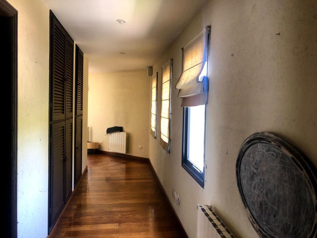 Cl/inmobiliaria en Barrio Dalvian Imponente Casa de 360 m² Cubiertos 5