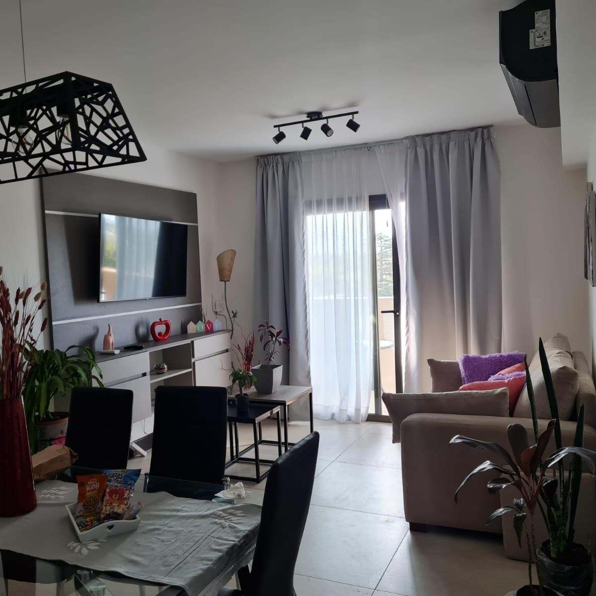 Cl/inmobiliaria Vende Luminoso Departamento en Torre de Marqués 4