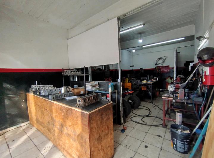 Foto de LOCAL en VENTA Av. COLÓN, imagen 3