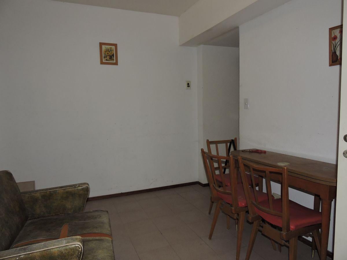 Foto de Venta Deparamento 2 amb con balcon al frente - Plaza colon, imagen 2