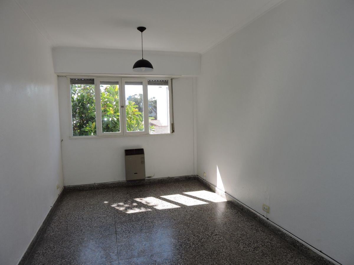 Foto de Departamento 2 ambientes en Alquiler zona Aldrey, imagen 4