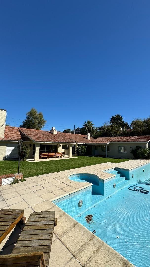 Casa en Venta en Country San Diego!