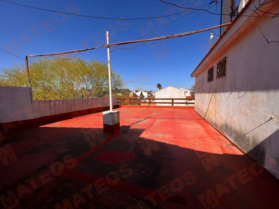 Local Comercial y Casa en Planta Alta 3 E/ 60 y 61, Mar del Tuyú 2