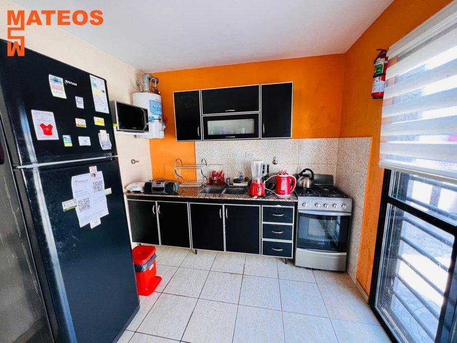 Venta Amplio Triplex en Mar del Tuyú 81 E/ 8 y 9 1