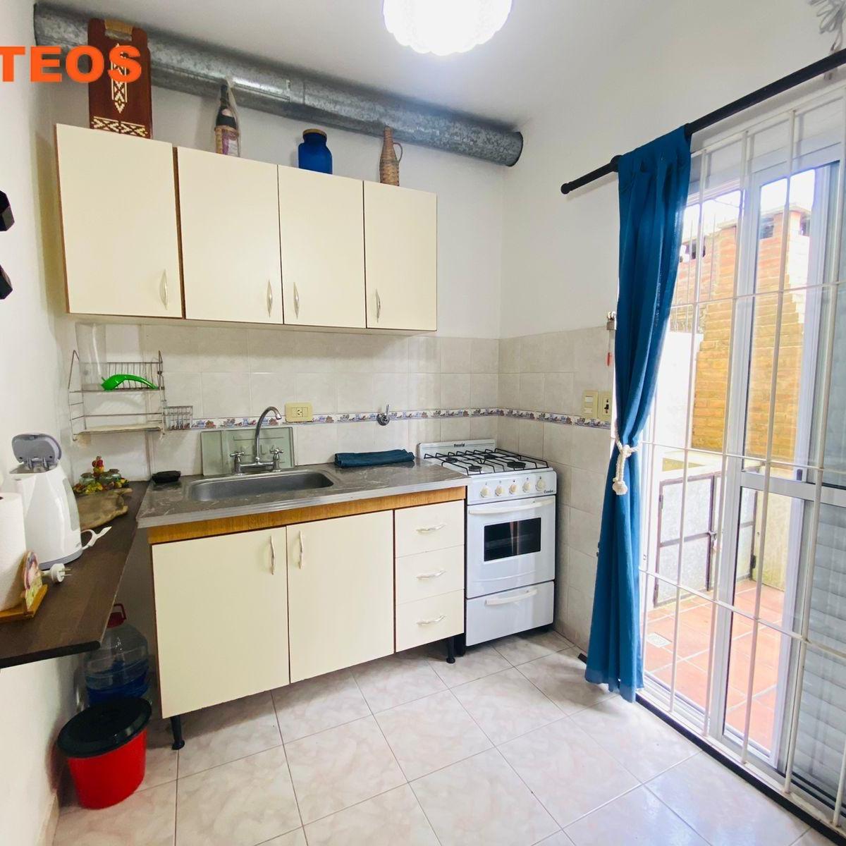 Venta Triplex a 200 m del Mar en Mar del Tuyu 87 E/ 2 y 3 2