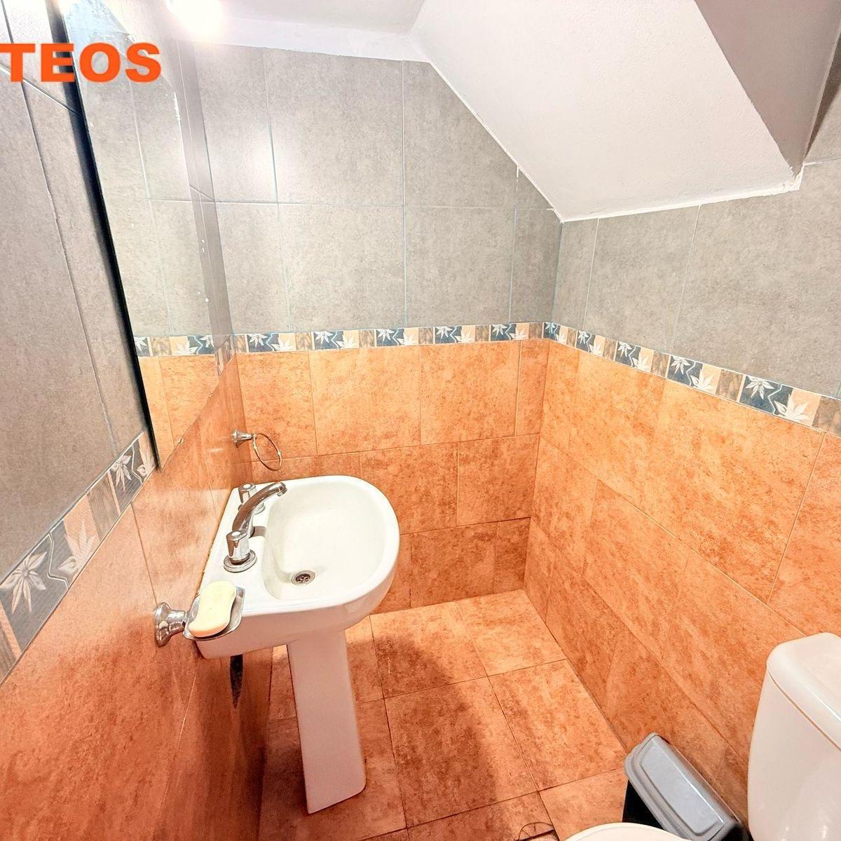 Venta Triplex Al Frente en Mar del Tuyu 85 E/ 5 y 6 4