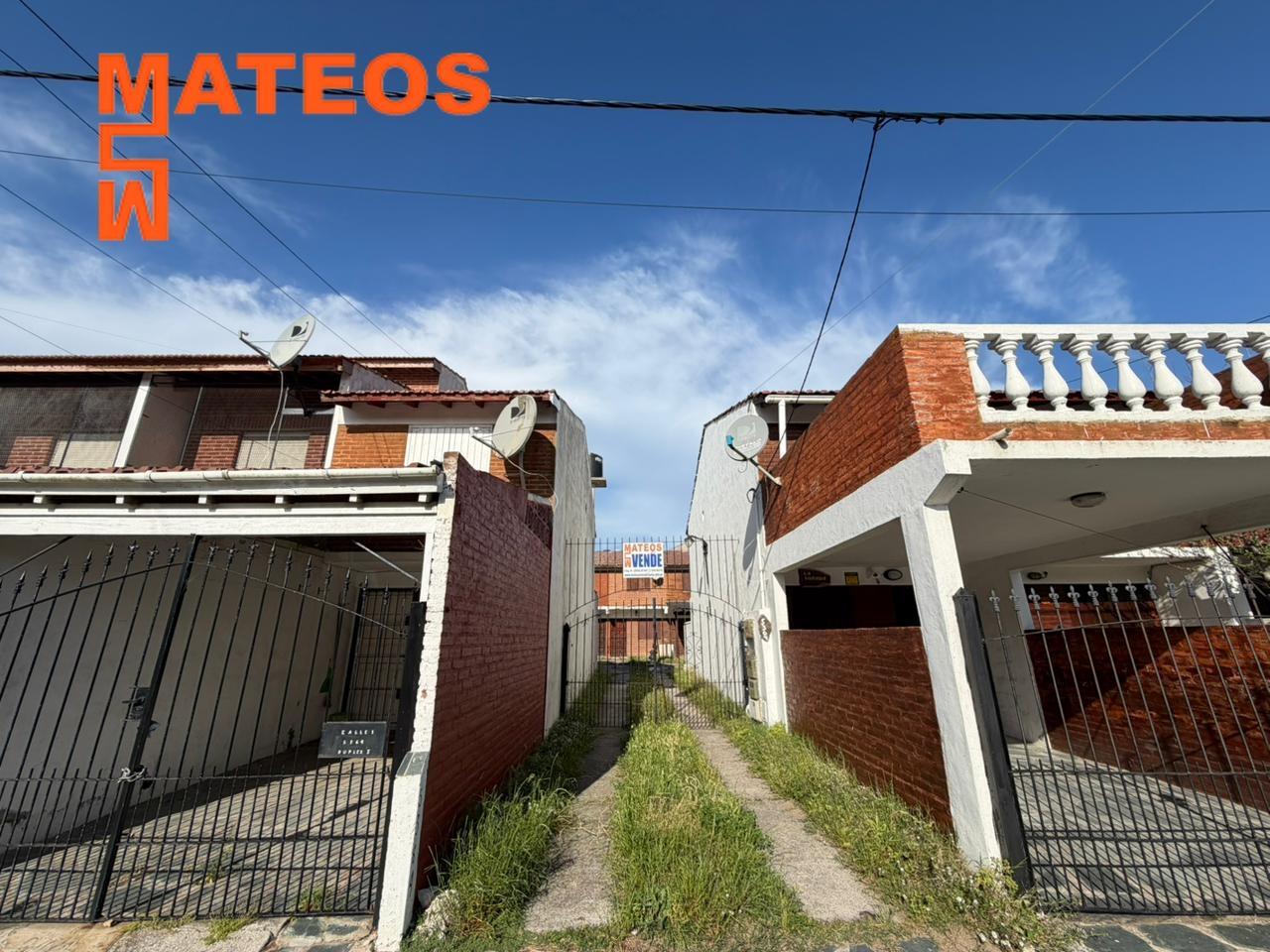 VENTA MAR DEL TUYÚ DÚPLEX DE 3 AMBIENTES A 100MTS DEL MAR