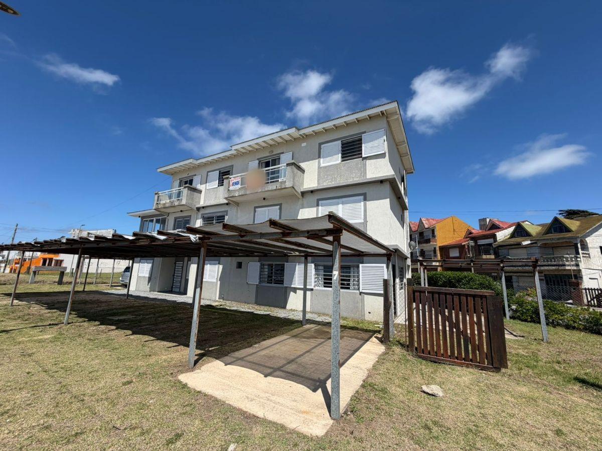 VENTA DEPARTAMENTO FRENTE AL MUELLE DE MAR DEL TUYÚ CON VISTA AL MAR