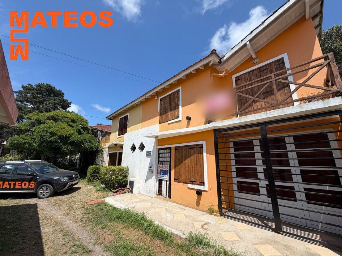 TRIPLEX AL FRENTE EN MAR DEL TUYU ZONA CENTRO