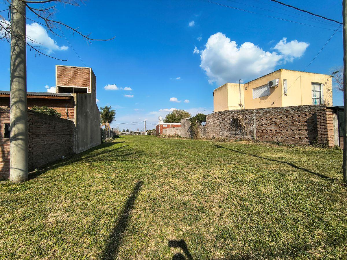 Foto de Terreno de 397 m² en venta en Acequias del Aire. Gas natural., imagen 1