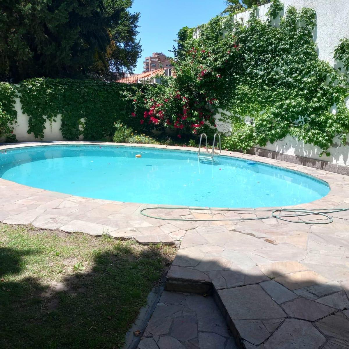 Oportunidad! Departamento en Venta. Categoría! 3 Dorm. 4