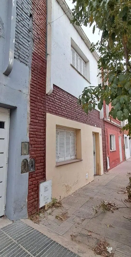 IMPORTANTE INVERSION. Casa en venta en Villa Cabrera a metros de Av. Caraffa 2