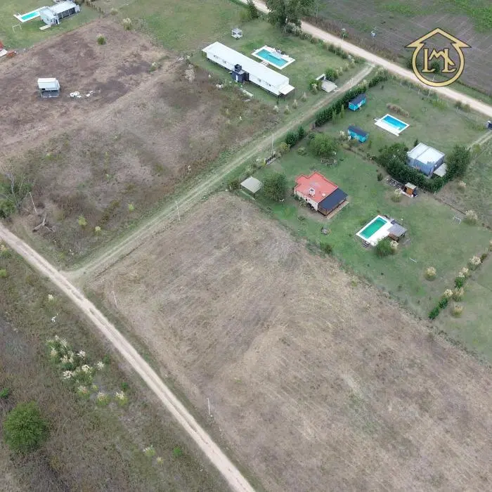 Amplio lote en esquina 2341 m² en Azcuénaga (S.A. de Giles) 3
