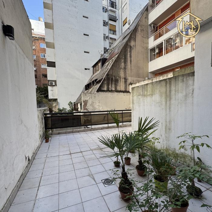 Foto de Monoambiente dividido con dos patios en una ubicación privilegiada de, imagen 4