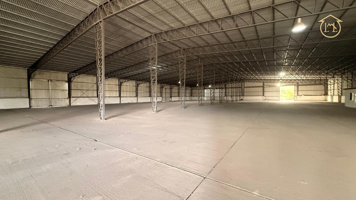 Foto de Nave Industrial Con Oficinas Y Casa - Predio De 1.5 Ha - Propiedad, imagen 1