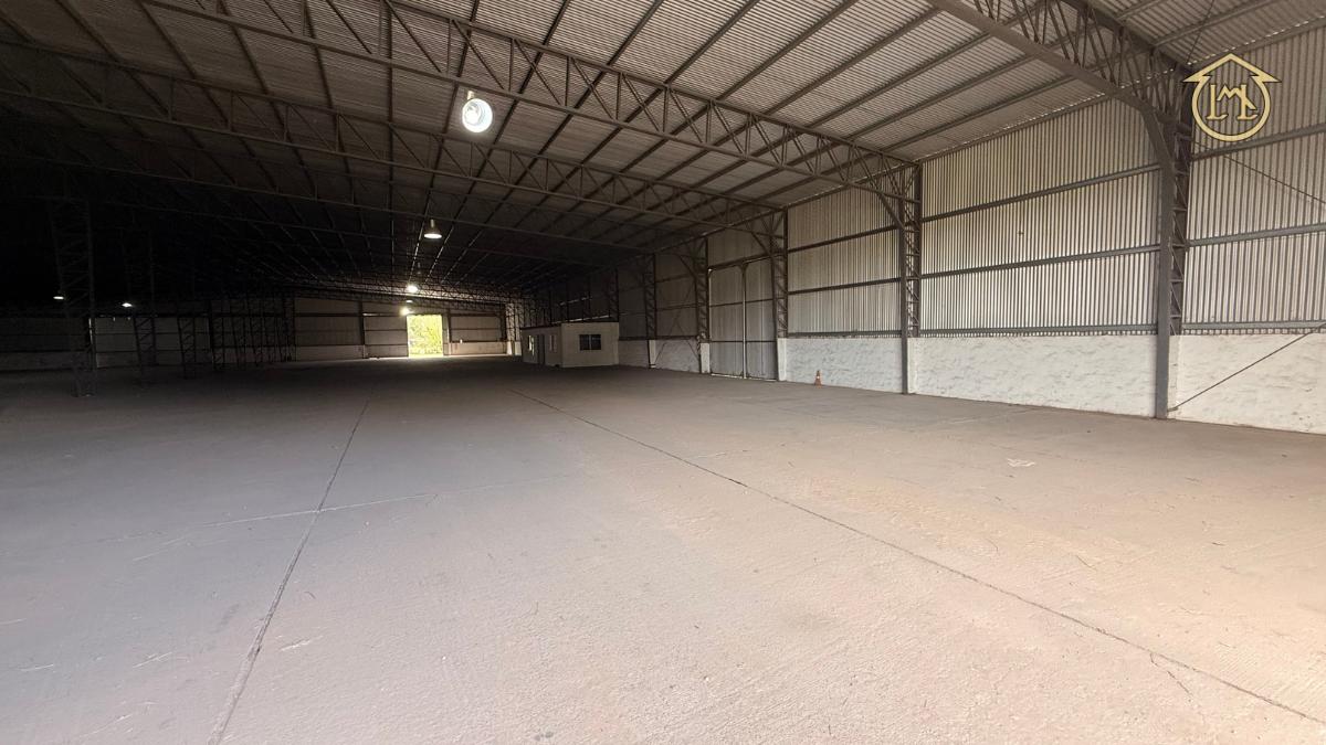 Foto de Nave Industrial Con Oficinas Y Casa - Predio De 1.5 Ha - Propiedad, imagen 2