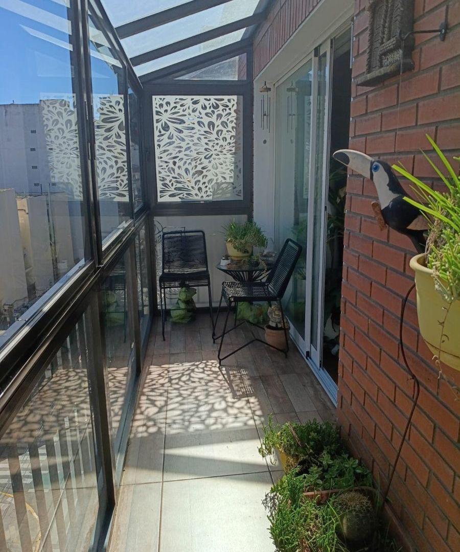 Foto de Hermoso departamento de 4 ambientes con balcón a la calle - Balvanera, imagen 4