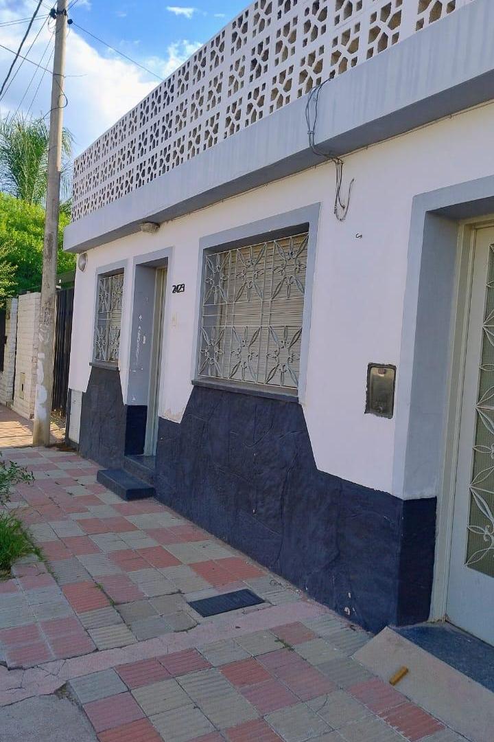 CASA+DPTO EN VENTA APTO CREDITO, B° YOFRE NORTE. EXCELENTE UBICACION Y OPORTUNIDAD!!!!