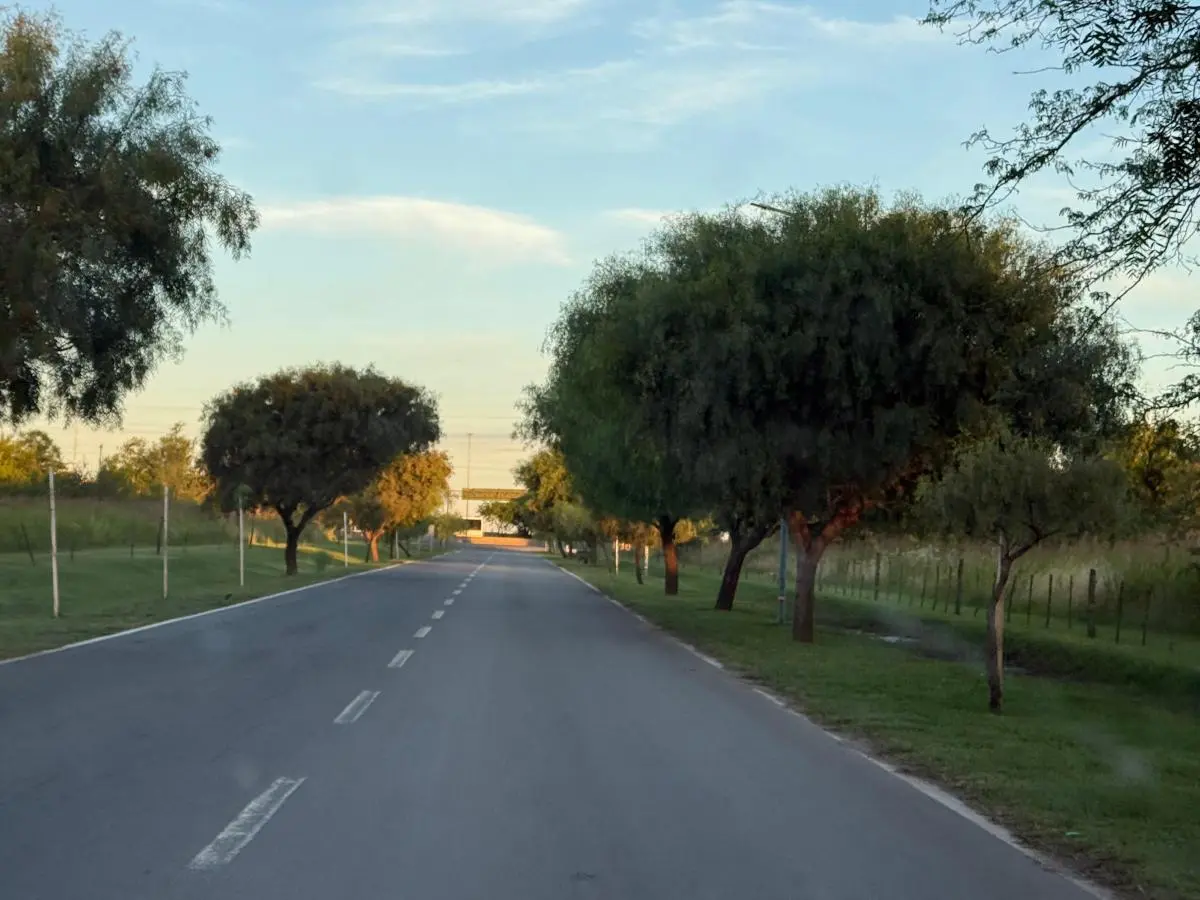 LOTE EN VENTA 1000M2 EN B° LA CERCANIA MENDIOLAZA!!! 1