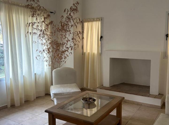 Se ALQUILA hermosa casa en Bº La Herradura 4